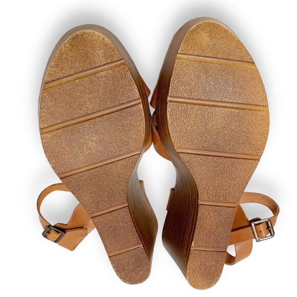 Mariella Women’s Leather Ankle Strap Wooden Wedge Cross Straps Tan Sandal Sz 10M - Picture 9 of 9